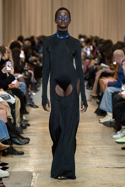 Look 29